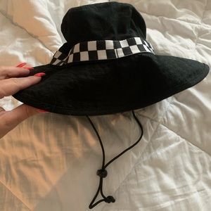 Checkered bucket hat